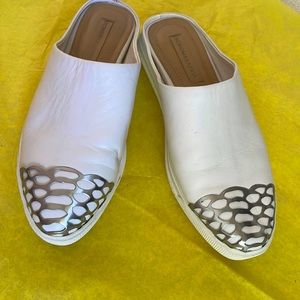 BCBGMAXAZRIA women white leather slip on casual steal embroidered closed toe 6M